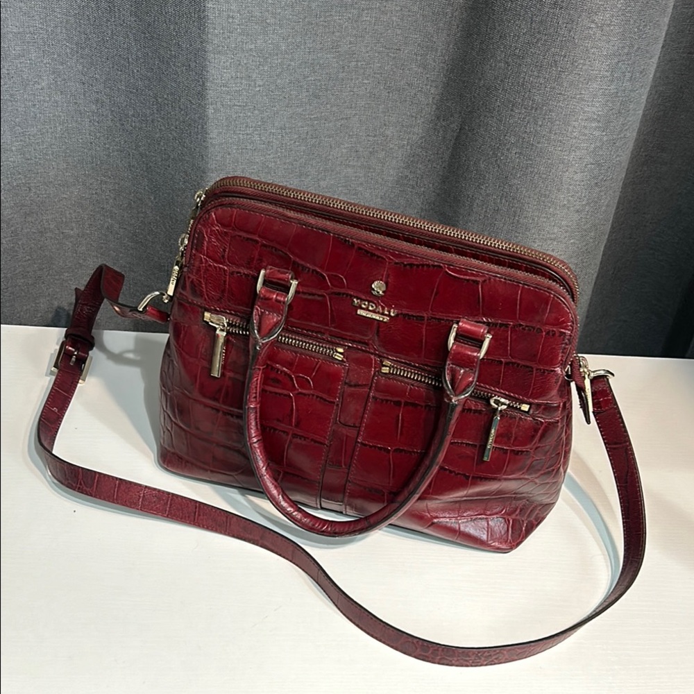 Beautiful Modalu England leather purse dust bag croc Embossed Burgundy Satchel